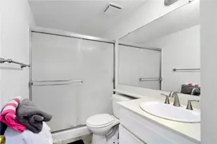 13475 Hubbard St, Sylmar, CA 91342 - Photo 15