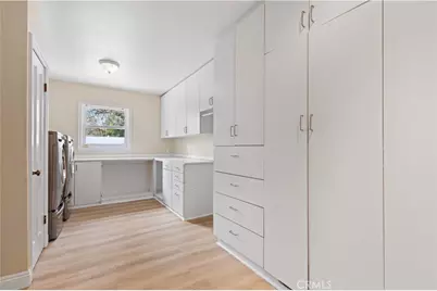 13405 Tiara Street, Los Angeles, CA 91401 - Photo 37