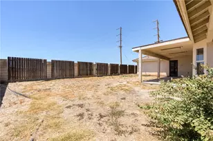 6000 Benbasset Pl, Bakersfield, CA 93306 - Photo 47