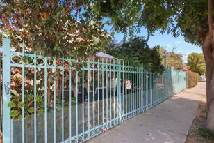 2245 W 27th St, Los Angeles, CA 90018 - Photo 65