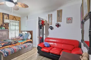 2245 W 27th St, Los Angeles, CA 90018 - Photo 41