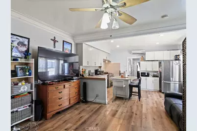 2245 W 27th Street, Los Angeles, CA 90018 - Photo 11