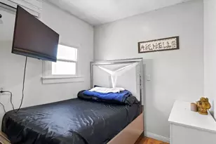 2245 W 27th St, Los Angeles, CA 90018 - Photo 13