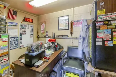 12113 Burbank Boulevard, Valley Village, CA 91607 - Photo 15