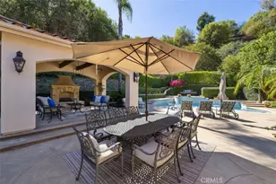23440 Park Hacienda, Calabasas, CA 91302 - Photo 19