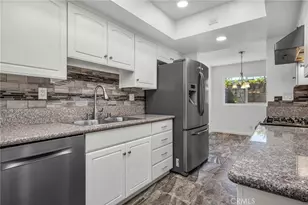 21333 Lassen St, Chatsworth, CA 91311 - Photo 9