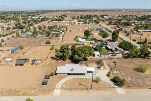 1729 W Ave N8, Palmdale, CA 93551 - Photo 21