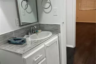 9122 S Hoover St, Los Angeles, CA 90044 - Photo 15