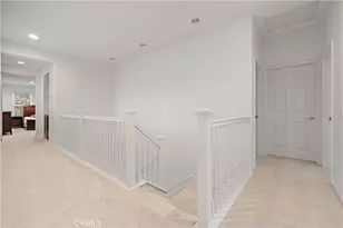 26821 Peppertree Dr, Valencia, CA 91381 - Photo 31