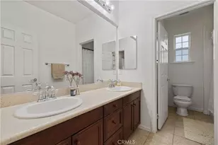 26821 Peppertree Dr, Valencia, CA 91381 - Photo 35