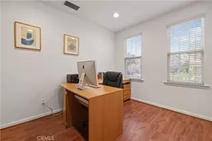 26821 Peppertree Dr, Valencia, CA 91381 - Photo 29