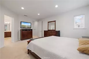 26821 Peppertree Dr, Valencia, CA 91381 - Photo 45