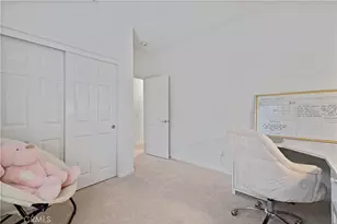 26821 Peppertree Dr, Valencia, CA 91381 - Photo 39