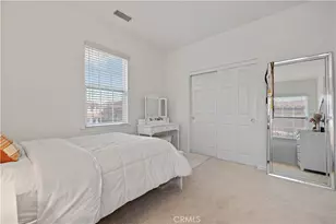 26821 Peppertree Dr, Valencia, CA 91381 - Photo 37