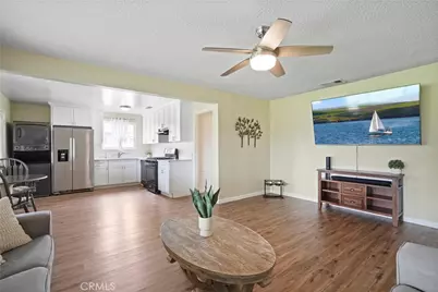 44325 3rd Street, Lancaster, CA 93535 - Photo 1