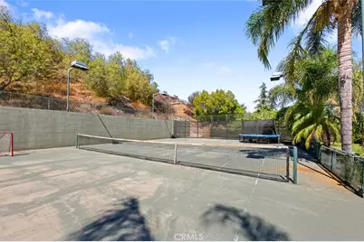 20906 Susan Carole Drive, Saugus, CA 91350 - Photo 47