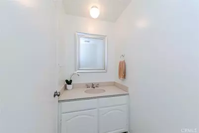 2401 El Portal Way, Oxnard, CA 93035 - Photo 27