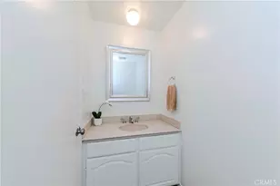 2401 El Portal Way, Oxnard, CA 93035 - Photo 27