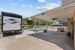 22035 Conway Pl, Saugus, CA 91350 - Photo 29