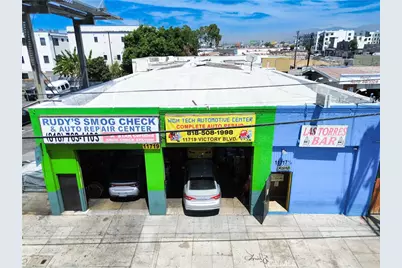 11717 Victory Boulevard, North Hollywood, CA 91606 - Photo 7