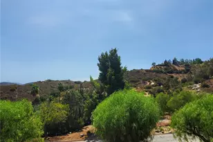 24303 Woolsey Canyon Rd, Canoga Park, CA 91304 - Photo 3