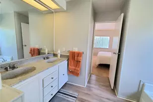 24303 Woolsey Canyon Rd, Canoga Park, CA 91304 - Photo 21