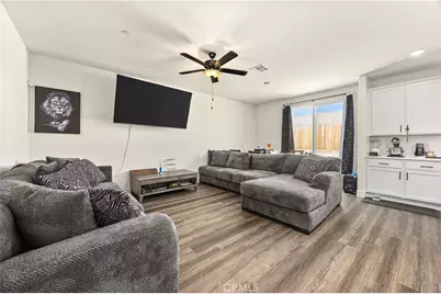 9110 Winding Stream Avenue, Bakersfield, CA 93311 - Photo 7