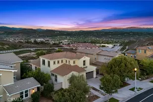 28648 Iron Village Dr, Valencia, CA 91354 - Photo 35