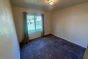 1050 Athena Ct, Riverside, CA 92507 - Photo 9
