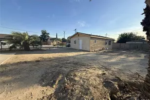 214 Madison St, Bakersfield, CA 93307 - Photo 3