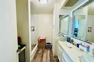 4401 Hughes Ln, Bakersfield, CA 93304 - Photo 37