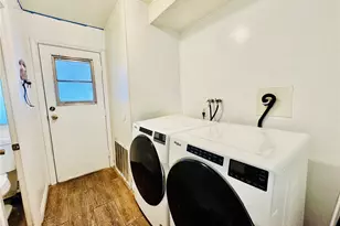 4401 Hughes Ln, Bakersfield, CA 93304 - Photo 27