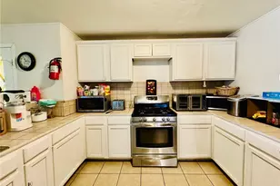 4401 Hughes Ln, Bakersfield, CA 93304 - Photo 15