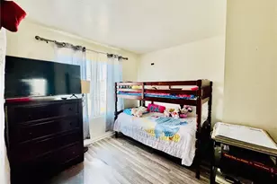 4401 Hughes Ln, Bakersfield, CA 93304 - Photo 23