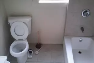 1953 W 20th St, Los Angeles, CA 90018 - Photo 15