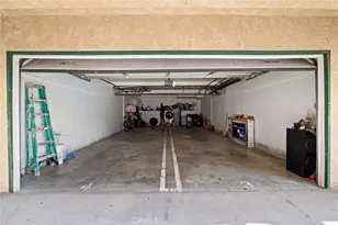 10219 Commerce, Tujunga, CA 91042 - Photo 11