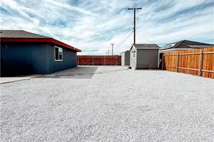 7851 Greenwood Ave, California City, CA 93505 - Photo 27