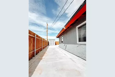 7851 Greenwood Avenue, California City, CA 93505 - Photo 29