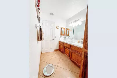 7851 Greenwood Avenue, California City, CA 93505 - Photo 21