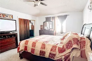 7851 Greenwood Ave, California City, CA 93505 - Photo 17