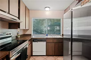 18526 Mayall St, Northridge, CA 91324 - Photo 9