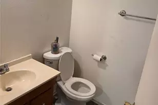 18645 Hatteras Street, Tarzana, CA 91356 - Photo 9