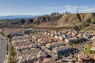 22104 Barrington Way, Saugus, CA 91350 - Photo 31