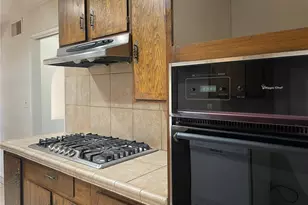 45035 18th St W, Lancaster, CA 93534 - Photo 9