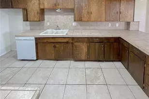 45035 18th St W, Lancaster, CA 93534 - Photo 11