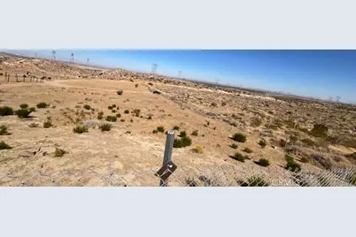 7300 E Mt Emma Road, Palmdale, CA 93550 - Photo 9