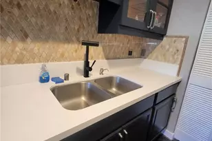 1154 S Barrington Ave, Los Angeles, CA 90049 - Photo 5