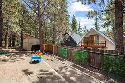 42851 Monterey Street, Big Bear Lake, CA 92315 - Photo 33