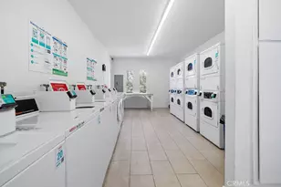 8601 International Ave, Canoga Park, CA 91304 - Photo 23