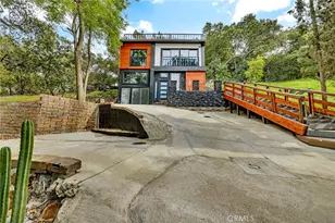 4256 Rosario Rd, Woodland Hills, CA 91364 - Photo 3